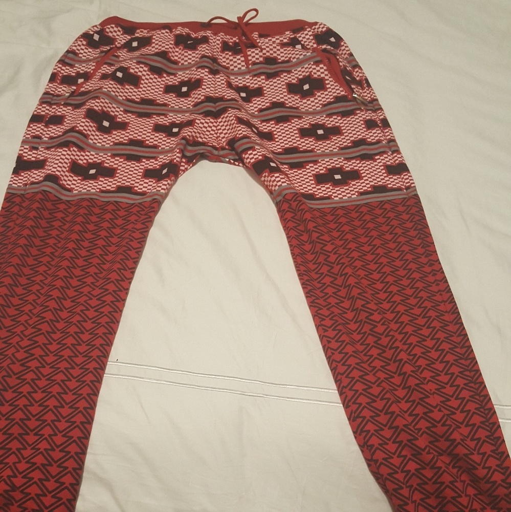 Joggers - Picture 2 of 3